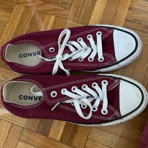 Red converse low tops